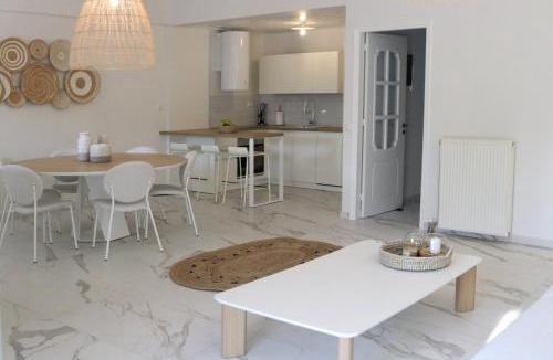 Milos House | Nonta's Luxury Home