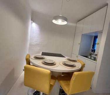 Spetses Villa | NYC Villa Spetses