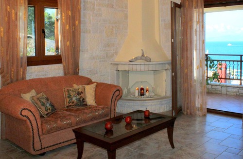 Gaios Villa | Ocean front Family 3 bedroom Villa with pool, just metres from the sea