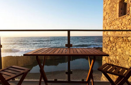 Halepa House | Ocean Wave's seafront villa
