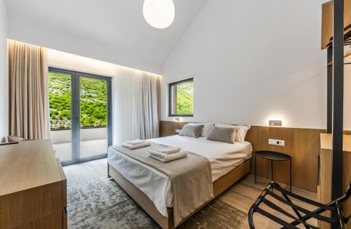 Shkoder County Hotel | Odat n'Bogë - Breakfast Included by PikHost