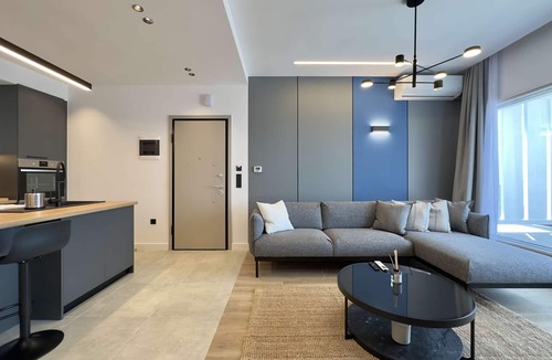 Ladadika Apartment | Oddity: Superior apartment