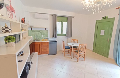 Kateleios House | Okeanis Apartments & Suites Adults Only