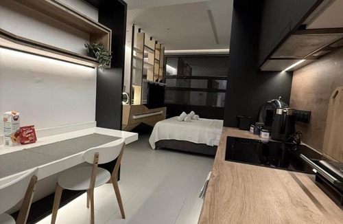 Zavlani Apartment | Old Town Flat