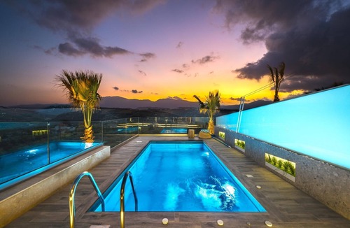 Heraklion Apartment | Oleas Suite Moon Private Pool