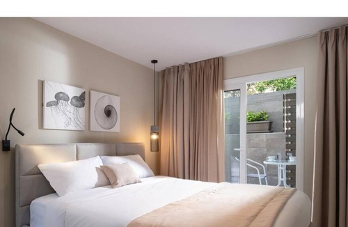 Neos Marmaras Apartment | OLENIA Luxury Apartments 2