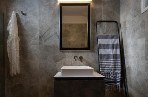 Neos Marmaras Apartment | Olenia Luxury Apartments 3