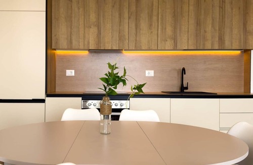 Kodrra Apartment | "Olive" – Adults Only (+16)