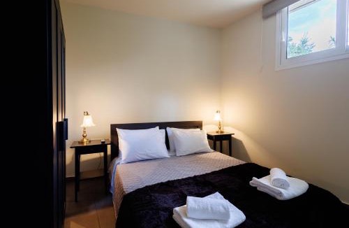 Anatolikos Sinikismos Apartment | Olive and Sea Suites