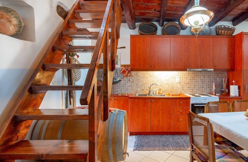 Choumeriakos House | Olive Valley Traditional House
