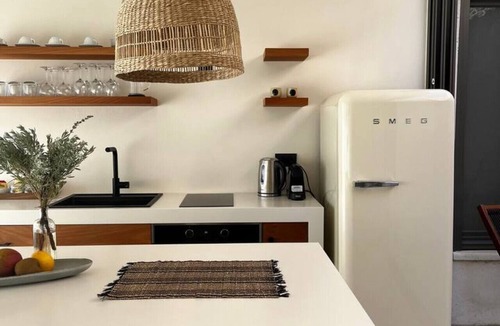 Ios Town House | On The Rocks - Pebble East - Serviced Villa