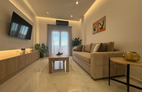 Korinthos Apartment | On The Waves Suites