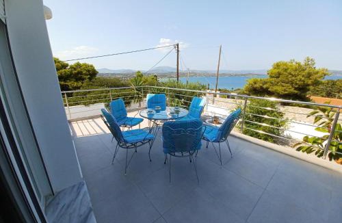Petrothalassa Apartment | Once upon a Villa