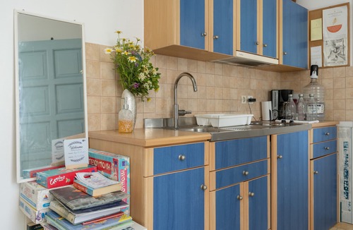 Katapola Apartment | One-Bedroom No 4 with Sea View, Wi-Fi and Air Conditioning