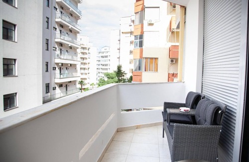 Shengjin Apartment | One-Bedroom Premium Apartment