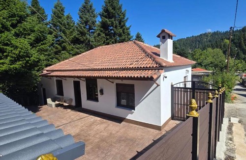 Central Tzoumerka House | Oniropagida house in beautiful nature