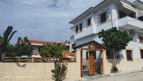 Kala Nera Apartment | Orange Garden Loft