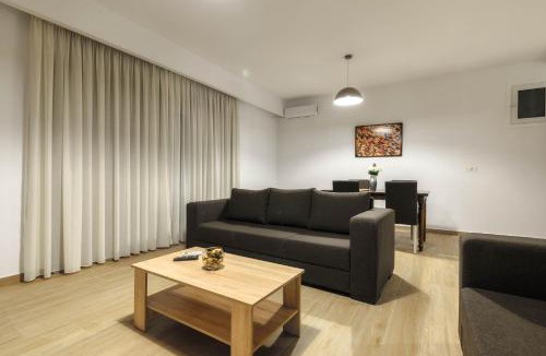 Zakynthos Town Apartment | Oresteia Downtown Apartment