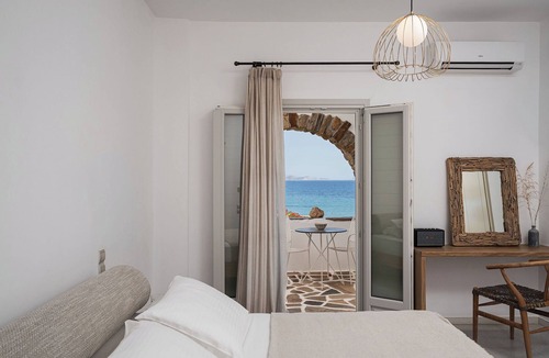 Moutsouna Hotel | Ostria Inn