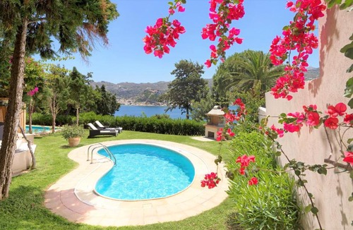 Agia Pelagia Resort | Out Of The Blue Resort & Spa