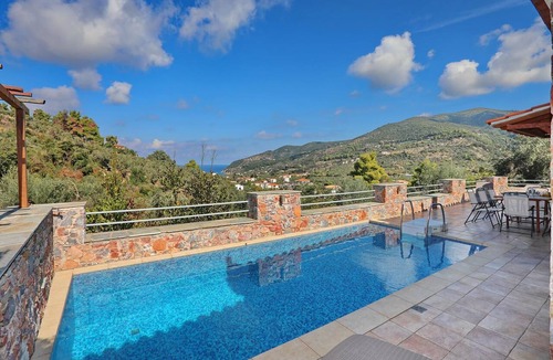 Skopelos Villa | Pablo's Resort
