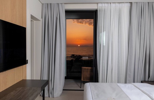 Vlore Hotel | Padma Hotel