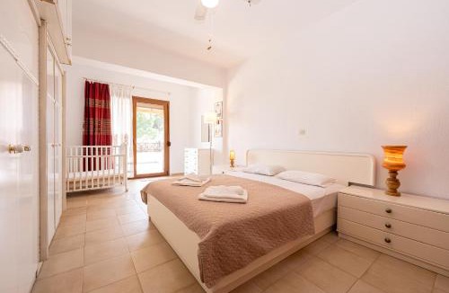 Nea Skioni Villa | Palm Tree Villa