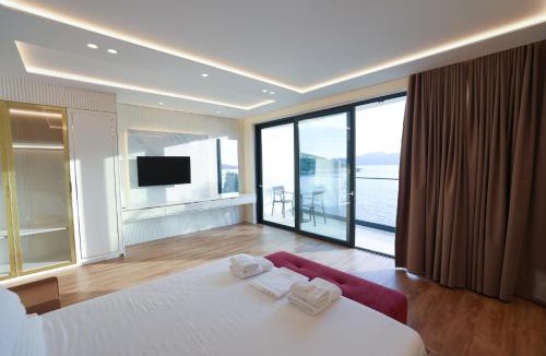 Sarande Villa | Palmera Sunrise Vila