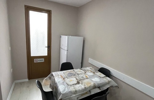 Sheqi i Vogel Apartment | PamiHouse apartment in the beautiful district of Fier, WIFI and free parking