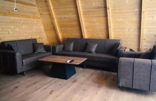 Mitrovicë Apartment | Pamje Malore