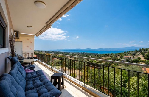 Eretria Apartment | Panorama Eretria Seaview Retreat with Balcony