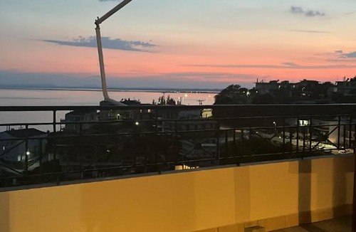 Menidion House | Panorama
