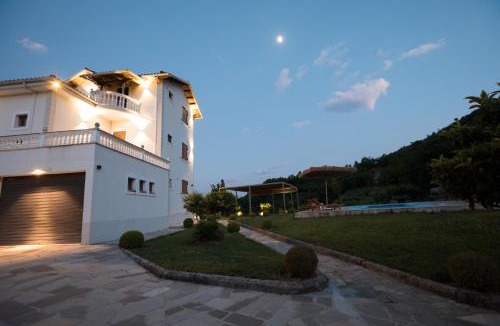 Gjirokaster House | Panorama Hills Villa