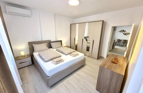 Shkembi i Kavajes Apartment | Panoramic View 360 by Adriatic Living