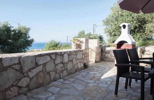 Kato Stalos Apartment | Pantanassa Villas - Clio apartment with Sea view