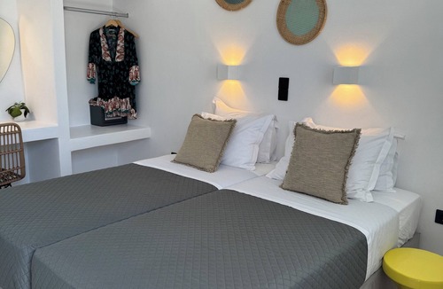 Parikia Hotel | PAROS FIVE SENSES