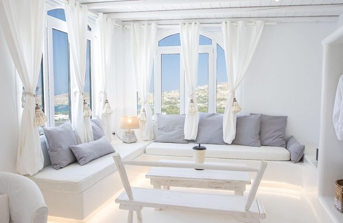 Parikia Hotel | Paros Palace Adults Only