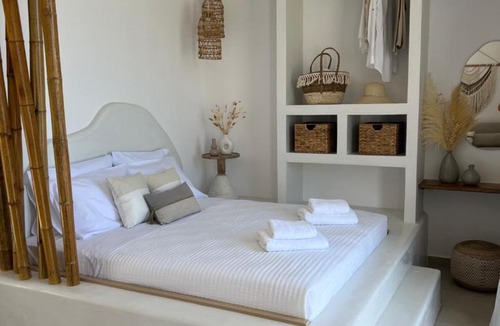 Panormos Apartment | Patela Luxury Suites
