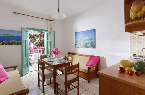Analipsi Apartment | Paul Marie
