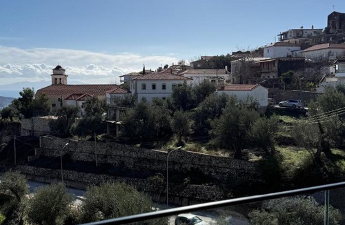 Himare Hotel | Pauz Hotel