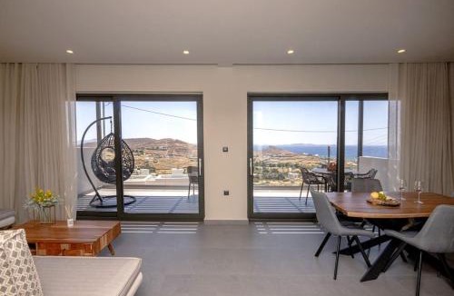 Tinos Town House | Pearle Suites and Villa Tinos