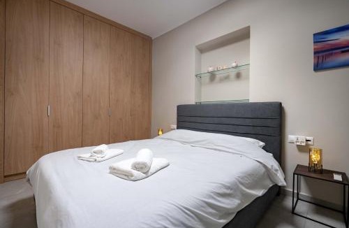 Peristeri Apartment | Peristeri Luxury Retreat