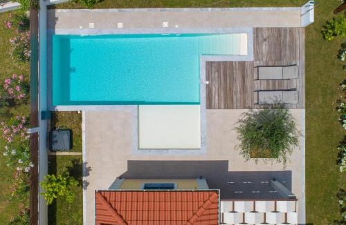 Pelekito House | Perithia Suites