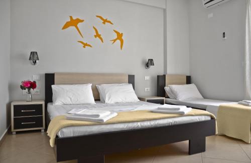 Dhermi Bed & Breakfast | Perivolos Apartments