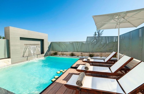 Kavallos House | Perla Nera Villa mit privatem beheiztem Pool by Interhome