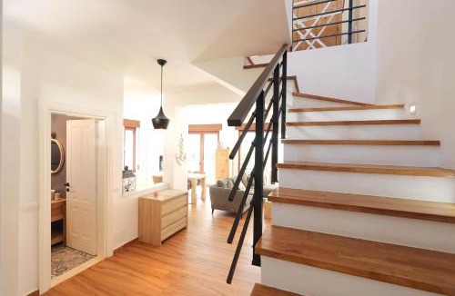 Ishem Resort | Perla Vacation Rentals