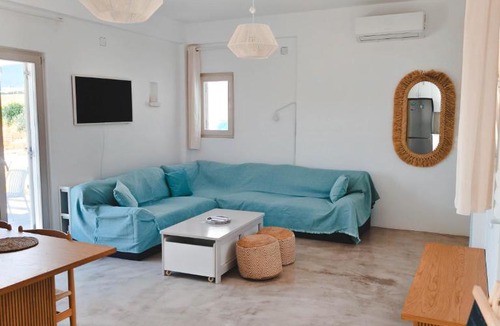 Parikia House | Persephone Sunset Villa
