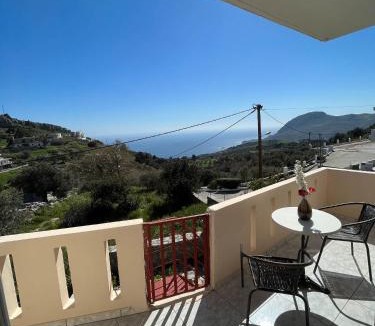 Sellia Villa | Petasos House, Sea View with Private Garden