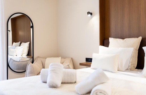 Petralona Apartment | Petralona 2BD by Lumen Living