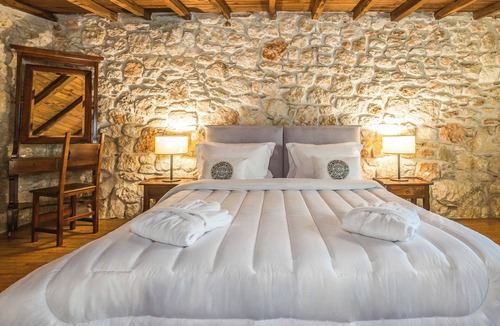 Afytos Hotel | Petrino Eco Village
